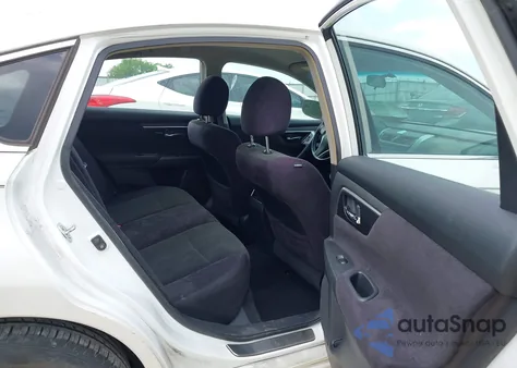 2013 Nissan Altima 2.5 Sv z USA, uszkodzony, nr VIN 1N4AL3AP2DC169312